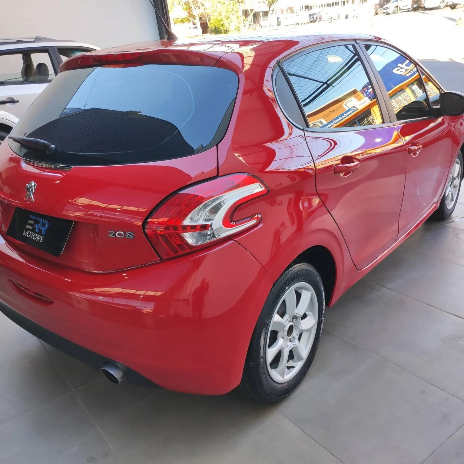 Peugeot 208 Active 1.5 2014